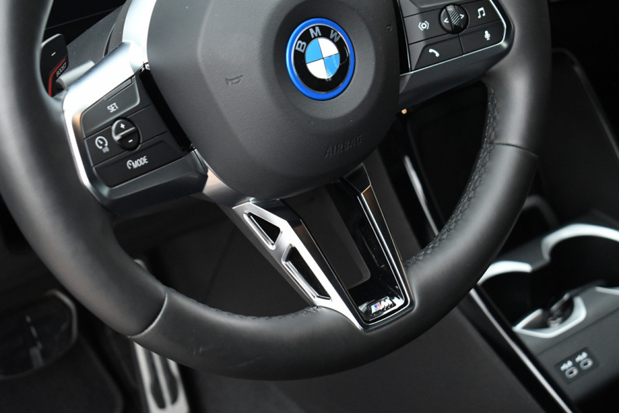 BMW X1 xDrive25e M-Sport ACC HUD E-zetels 360-cam Shadowline