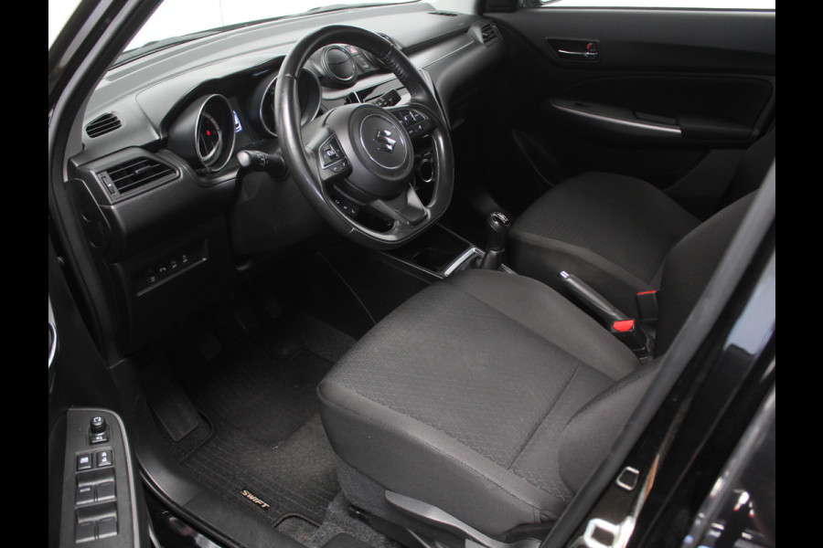 Suzuki Swift 1.2 Style Smart Hybrid CLIMATE | CAMERA | CARPLAY | LMV16 | LED | DAB | ADAPCRUISE | NAVI | STOELVERW | PDCA