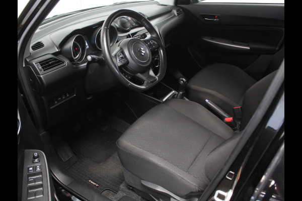 Suzuki Swift 1.2 Style Smart Hybrid CLIMATE | CAMERA | CARPLAY | LMV16 | LED | DAB | ADAPCRUISE | NAVI | STOELVERW | PDCA