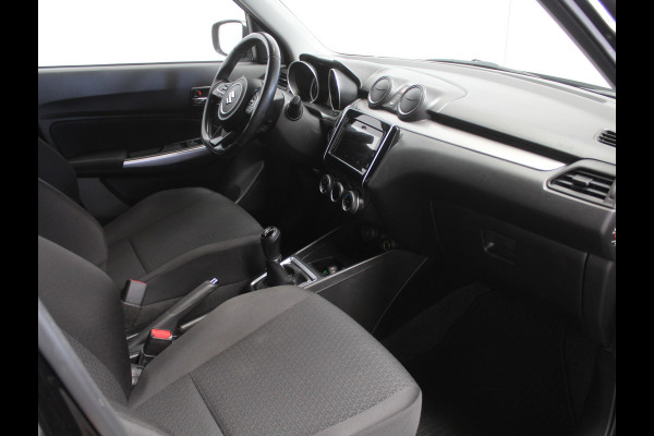 Suzuki Swift 1.2 Style Smart Hybrid CLIMATE | CAMERA | CARPLAY | LMV16 | LED | DAB | ADAPCRUISE | NAVI | STOELVERW | PDCA