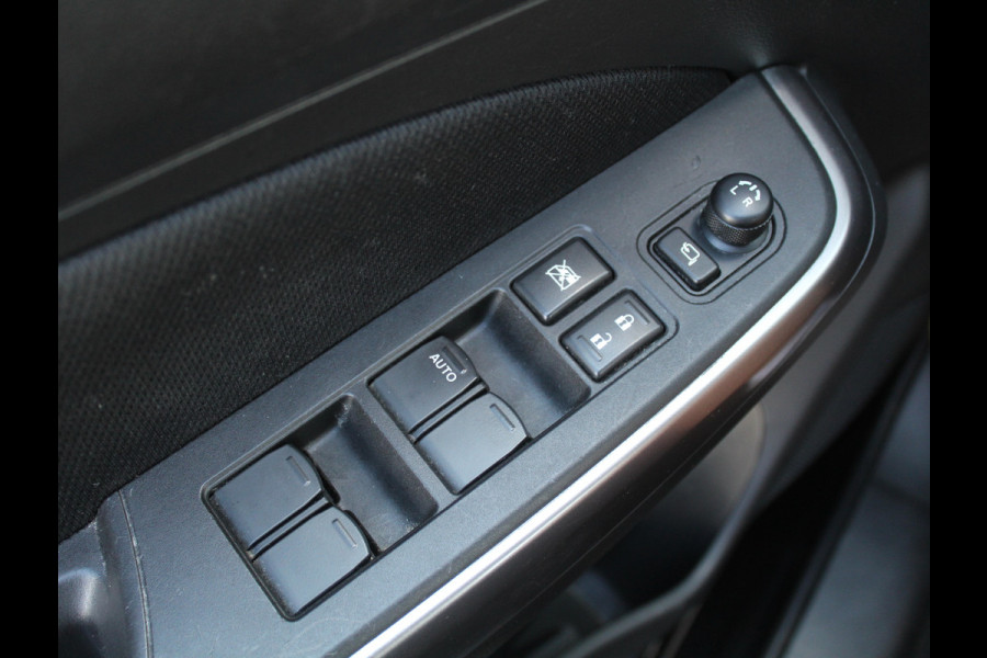 Suzuki Swift 1.2 Style Smart Hybrid CLIMATE | CAMERA | CARPLAY | LMV16 | LED | DAB | ADAPCRUISE | NAVI | STOELVERW | PDCA