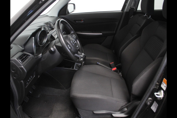 Suzuki Swift 1.2 Style Smart Hybrid CLIMATE | CAMERA | CARPLAY | LMV16 | LED | DAB | ADAPCRUISE | NAVI | STOELVERW | PDCA