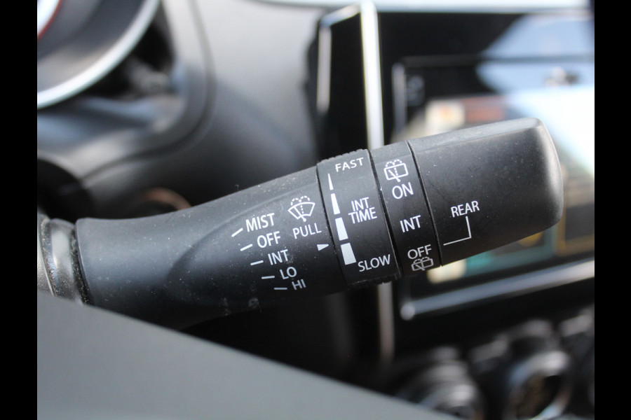 Suzuki Swift 1.2 Style Smart Hybrid CLIMATE | CAMERA | CARPLAY | LMV16 | LED | DAB | ADAPCRUISE | NAVI | STOELVERW | PDCA