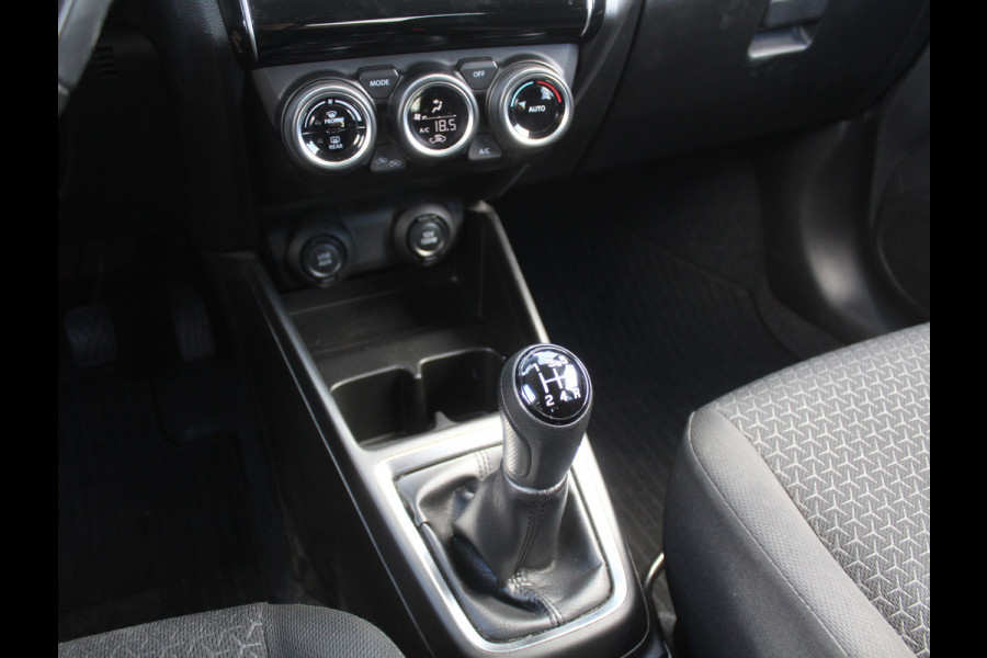Suzuki Swift 1.2 Style Smart Hybrid CLIMATE | CAMERA | CARPLAY | LMV16 | LED | DAB | ADAPCRUISE | NAVI | STOELVERW | PDCA