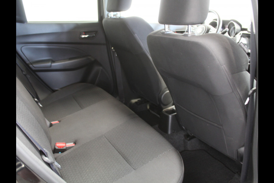 Suzuki Swift 1.2 Style Smart Hybrid CLIMATE | CAMERA | CARPLAY | LMV16 | LED | DAB | ADAPCRUISE | NAVI | STOELVERW | PDCA