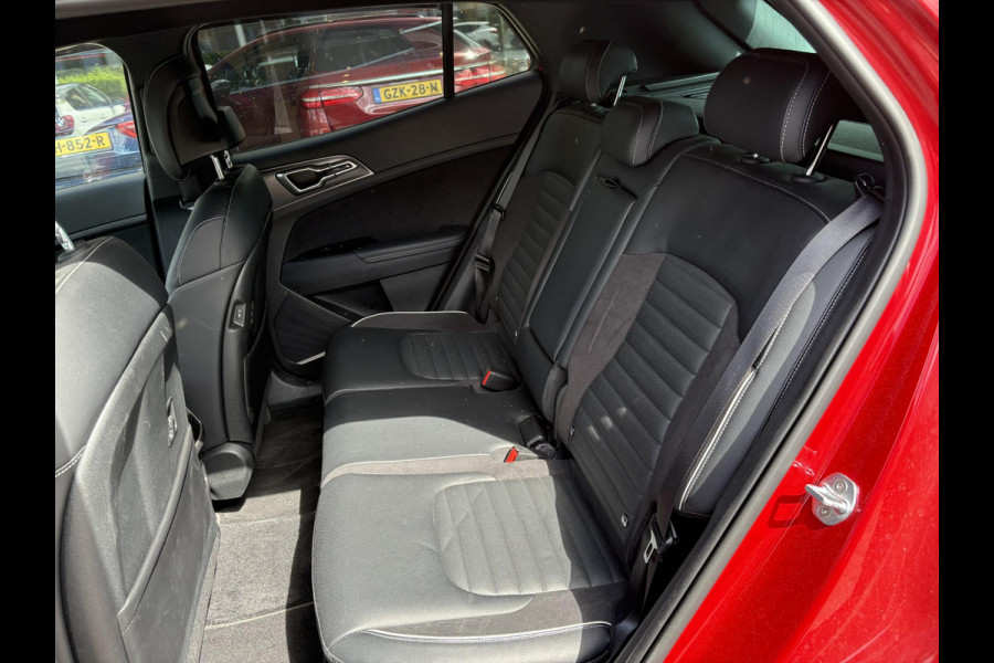 Kia Sportage 1.6 T-GDi Plug-in Hybrid AWD GT-Line |  Afneembare trekhaak | Stoelverwarming / ventilatie | 360 camera | Harman Kardon