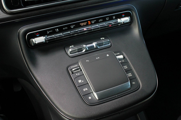 Mercedes-Benz V-Klasse 300d L3 240PK JB-EDITION EXTRA LANG / ELEK- SCHUIFDEUREN / NIGHT EDITION / DUBBEL CABINE DC /STOELVERWAMING