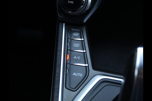 Lynk & Co 01 1.5 CARPLAY | CLIMATE | STOELVERW | 360CAMERA | PANODAK | WIFI | LED | DAB | NAVI | ELECSTOEL+MEM | ELECAKLEP | ADAPCRUISE
