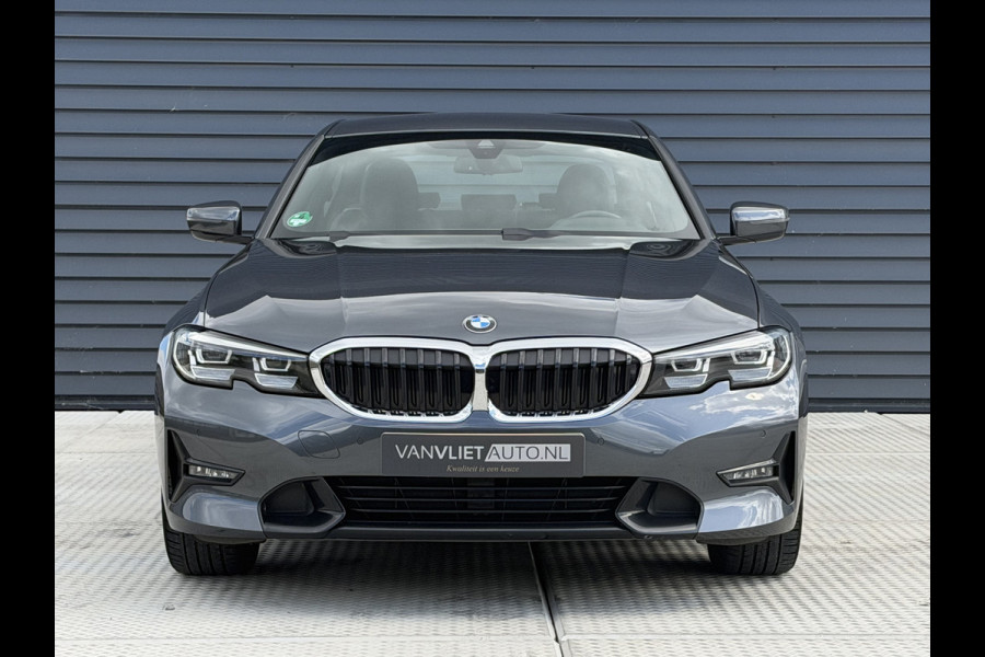 BMW 3-serie 320i Executive Edition 184 PK | Automaat | Navi | Stoelverwarming | Climate | Trekhaak