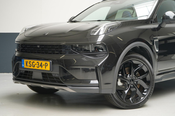 Lynk & Co 01 1.5 | Zwart optiek | Panoramadak | Camera | Navigatie | Memory | Lm velgen