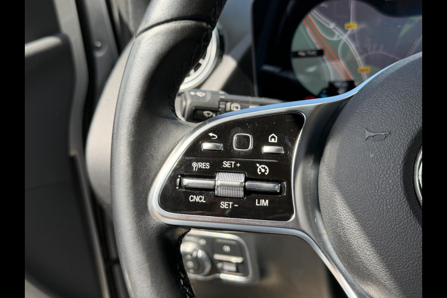 Mercedes-Benz B-Klasse 250 e 18''/Sfeerverlichting/Navigatie/Camera/DAB/PDC v+a/Stoelverwarming/Apple Carplay & Android Auto