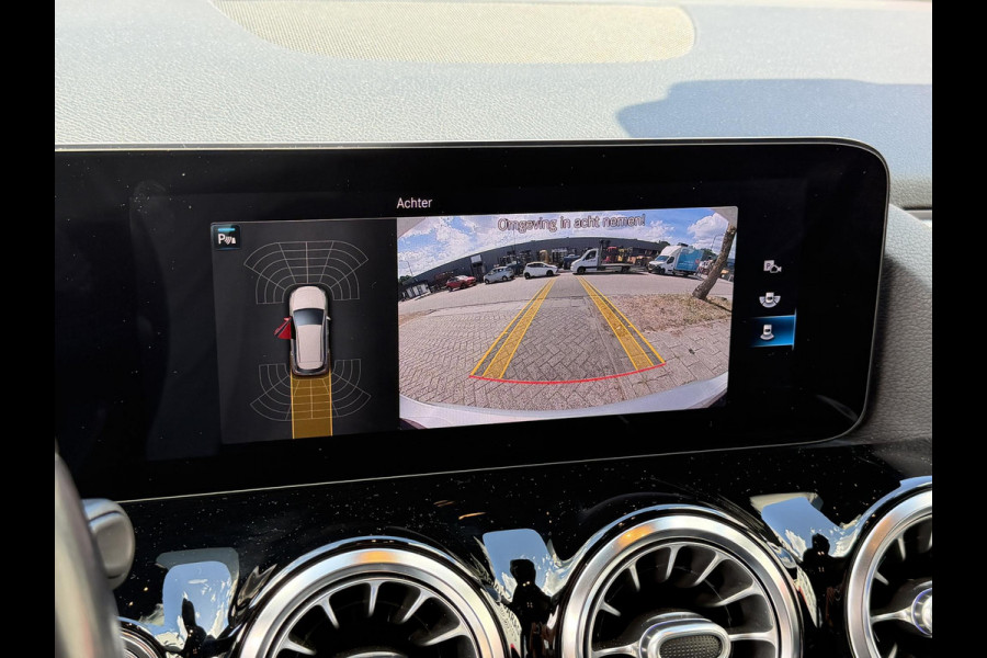 Mercedes-Benz B-Klasse 250 e 18''/Sfeerverlichting/Navigatie/Camera/DAB/PDC v+a/Stoelverwarming/Apple Carplay & Android Auto