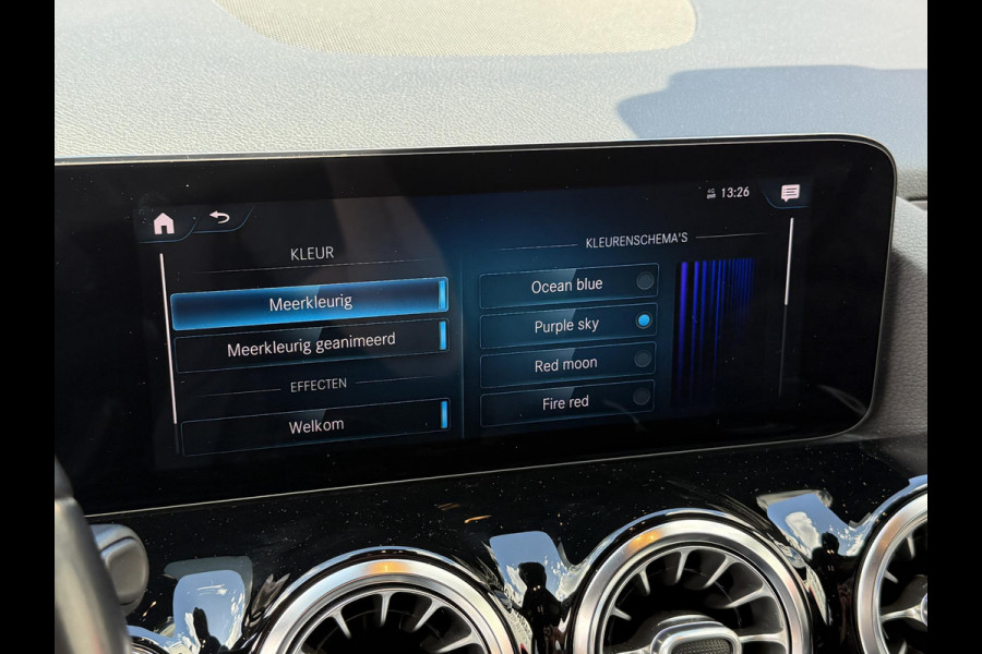 Mercedes-Benz B-Klasse 250 e 18''/Sfeerverlichting/Navigatie/Camera/DAB/PDC v+a/Stoelverwarming/Apple Carplay & Android Auto