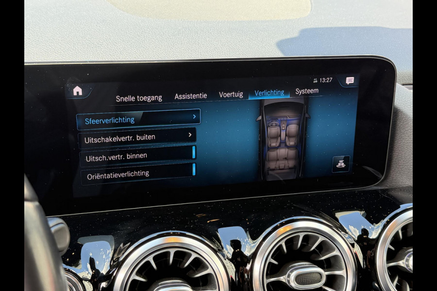 Mercedes-Benz B-Klasse 250 e 18''/Sfeerverlichting/Navigatie/Camera/DAB/PDC v+a/Stoelverwarming/Apple Carplay & Android Auto
