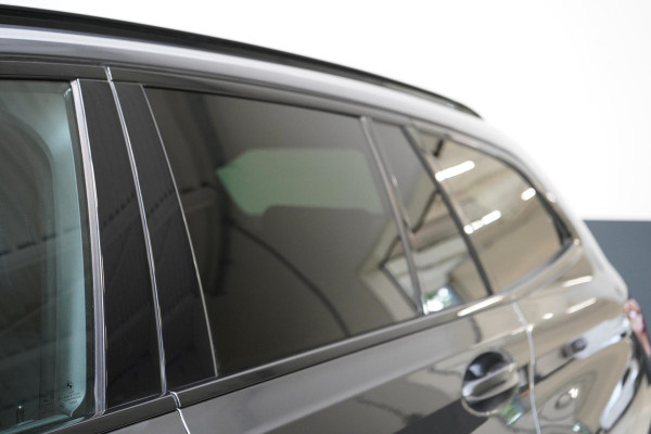 BMW 3 Serie Touring 330e High Executive | SoH 90% | Panoramadak | Trekhaak | Memory | Stuurverwarming | Carplay | Stoelverwarming