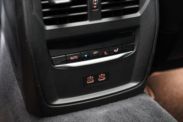 BMW 3 Serie Touring 330e High Executive | SoH 90% | Panoramadak | Trekhaak | Memory | Stuurverwarming | Carplay | Stoelverwarming