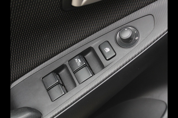 Mazda 2 1.5 Skyactiv-G Style Selected AIRCO | LMV16 | LED | CAMERA | CARPLAY | CRUISE | DAB