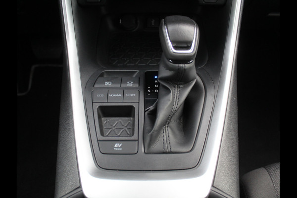 Toyota RAV4 2.5 Hybrid Dynamic CLIMATE | ADAPCRUISE | NAVI | CARPLAY | DAB | LED | CAMERA | ELECAKLEP | LMV18
