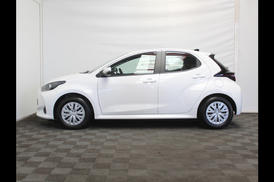 Toyota Yaris 1.5 Hybrid 115 Comfort CLIMATE | CAMERA | ADAPCRUISE | CARPLAY | DAB | LED