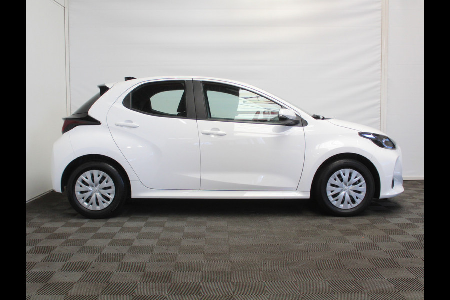 Toyota Yaris 1.5 Hybrid 115 Comfort CLIMATE | CAMERA | ADAPCRUISE | CARPLAY | DAB | LED