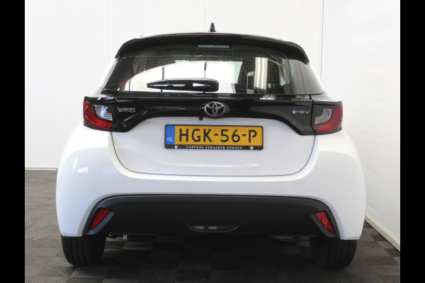Toyota Yaris 1.5 Hybrid 115 Comfort CLIMATE | CAMERA | ADAPCRUISE | CARPLAY | DAB | LED
