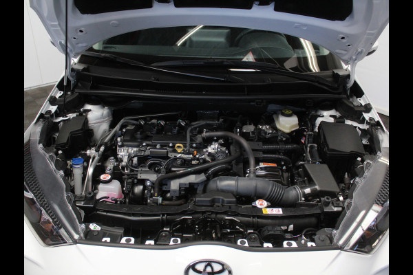 Toyota Yaris 1.5 Hybrid 115 Comfort CLIMATE | CAMERA | ADAPCRUISE | CARPLAY | DAB | LED