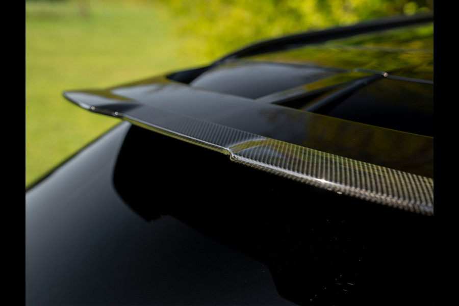 Aston Martin DBX 707 4.0 V8 | Veel carbon! | Alcantara interieur | NL-auto | Premium audio
