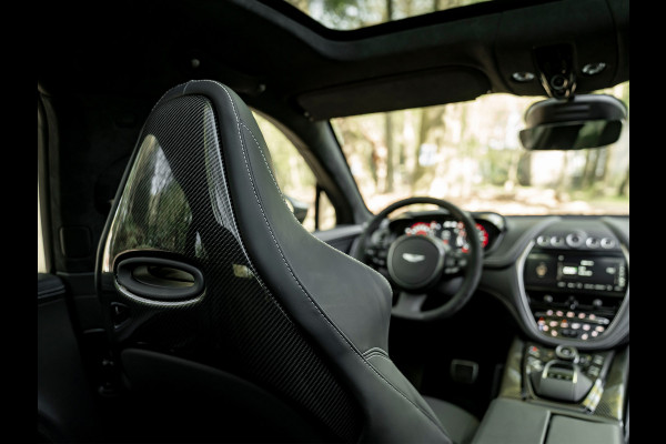 Aston Martin DBX 707 4.0 V8 | Veel carbon! | Alcantara interieur | NL-auto | Premium audio