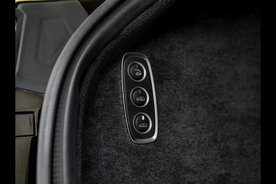 Aston Martin DBX 707 4.0 V8 | Veel carbon! | Alcantara interieur | NL-auto | Premium audio