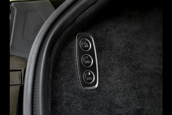 Aston Martin DBX 707 4.0 V8 | Veel carbon! | Alcantara interieur | NL-auto | Premium audio