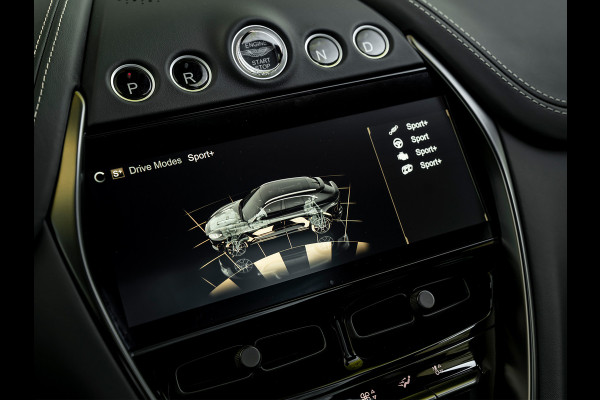 Aston Martin DBX 707 4.0 V8 | Veel carbon! | Alcantara interieur | NL-auto | Premium audio