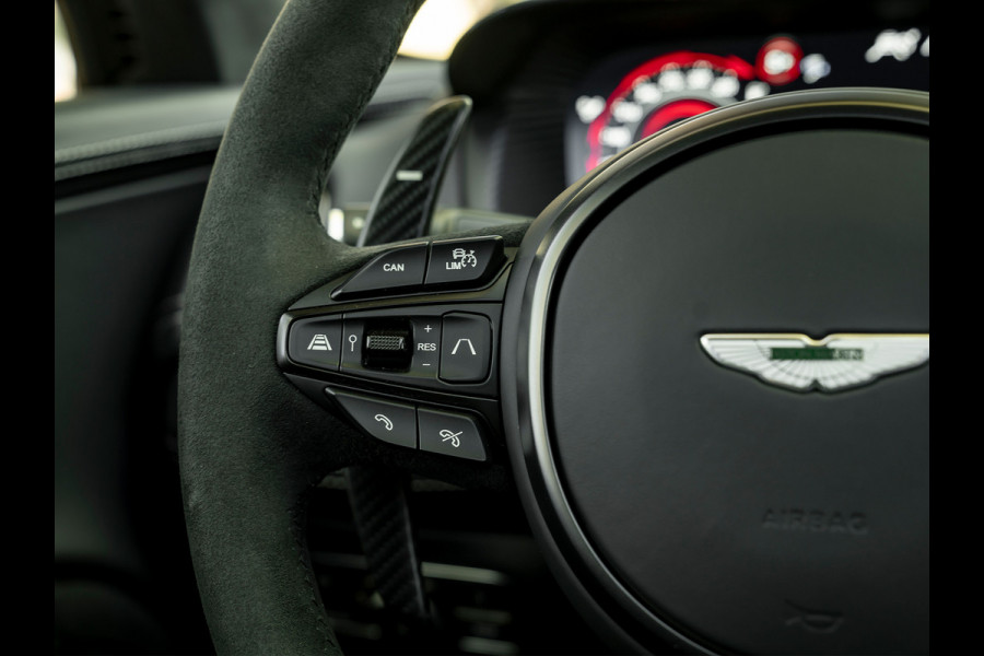 Aston Martin DBX 707 4.0 V8 | Veel carbon! | Alcantara interieur | NL-auto | Premium audio
