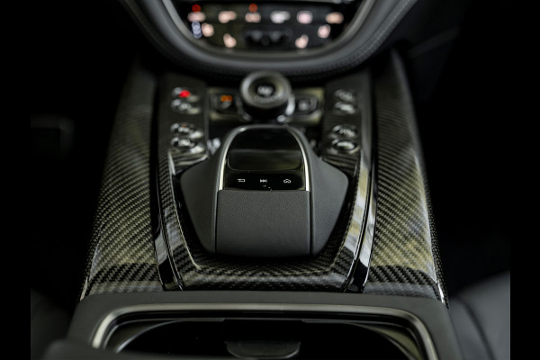 Aston Martin DBX 707 4.0 V8 | Veel carbon! | Alcantara interieur | NL-auto | Premium audio