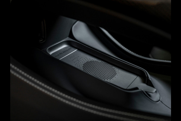 Aston Martin DBX 707 4.0 V8 | Veel carbon! | Alcantara interieur | NL-auto | Premium audio