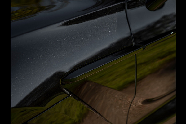 Aston Martin DBX 707 4.0 V8 | Veel carbon! | Alcantara interieur | NL-auto | Premium audio