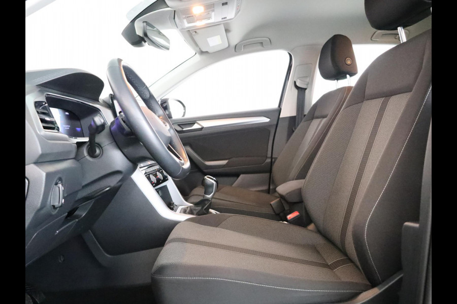 Volkswagen T-Roc 1.5 TSI Life Edition 150 pk Automaat (DSG) | Verlengde garantie | Navigatie via App | Parkeersensoren (Park assist) | Achteruitrijcamera | Full LED koplampen | Keyless |
