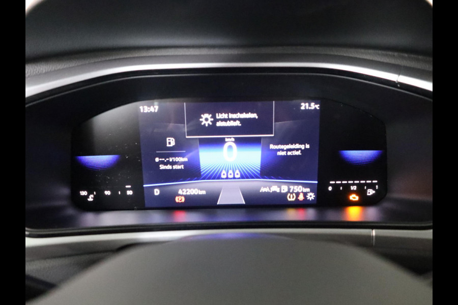 Volkswagen T-Roc 1.5 TSI Life Edition 150 pk Automaat (DSG) | Verlengde garantie | Navigatie via App | Parkeersensoren (Park assist) | Achteruitrijcamera | Full LED koplampen | Keyless |
