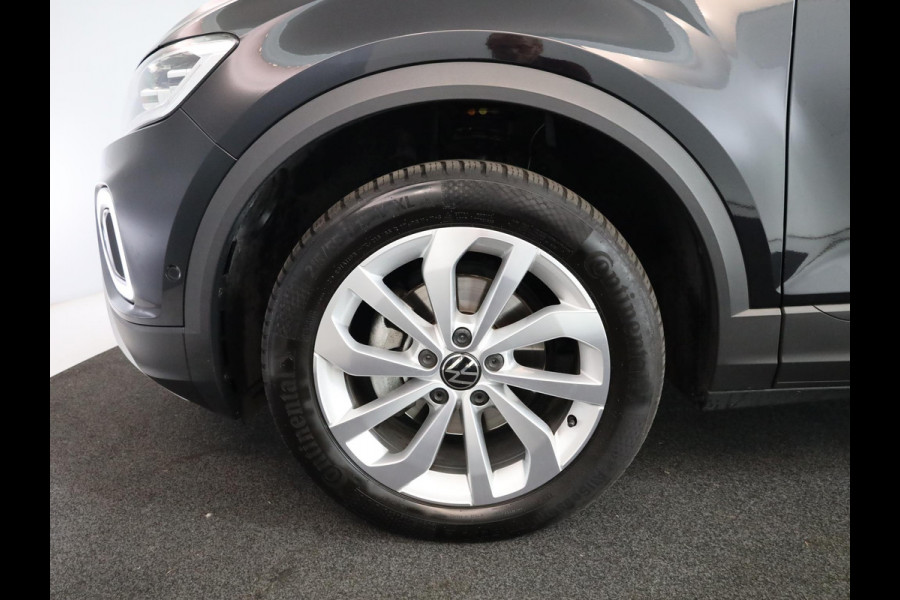 Volkswagen T-Roc 1.5 TSI Life Edition 150 pk Automaat (DSG) | Verlengde garantie | Navigatie via App | Parkeersensoren (Park assist) | Achteruitrijcamera | Full LED koplampen | Keyless |