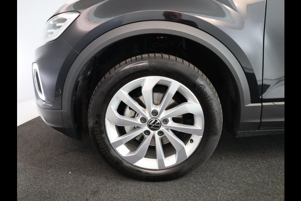 Volkswagen T-Roc 1.5 TSI Life Edition 150 pk Automaat (DSG) | Verlengde garantie | Navigatie via App | Parkeersensoren (Park assist) | Achteruitrijcamera | Full LED koplampen | Keyless |