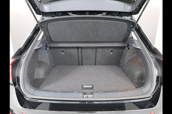 Volkswagen T-Roc 1.5 TSI Life Edition 150 pk Automaat (DSG) | Verlengde garantie | Navigatie via App | Parkeersensoren (Park assist) | Achteruitrijcamera | Full LED koplampen | Keyless |