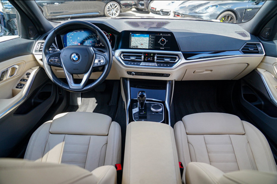 BMW 3-serie 320i High Executive Edition | LED | Luxe Leder | Stoelverwarming | PDC | Cruise control |