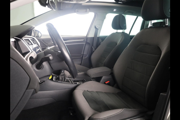 Volkswagen Golf Variant 1.0 TSI Highline 115PK | Panoramadak | Digitaal dashboard | Navigatie | Stoelverwarming