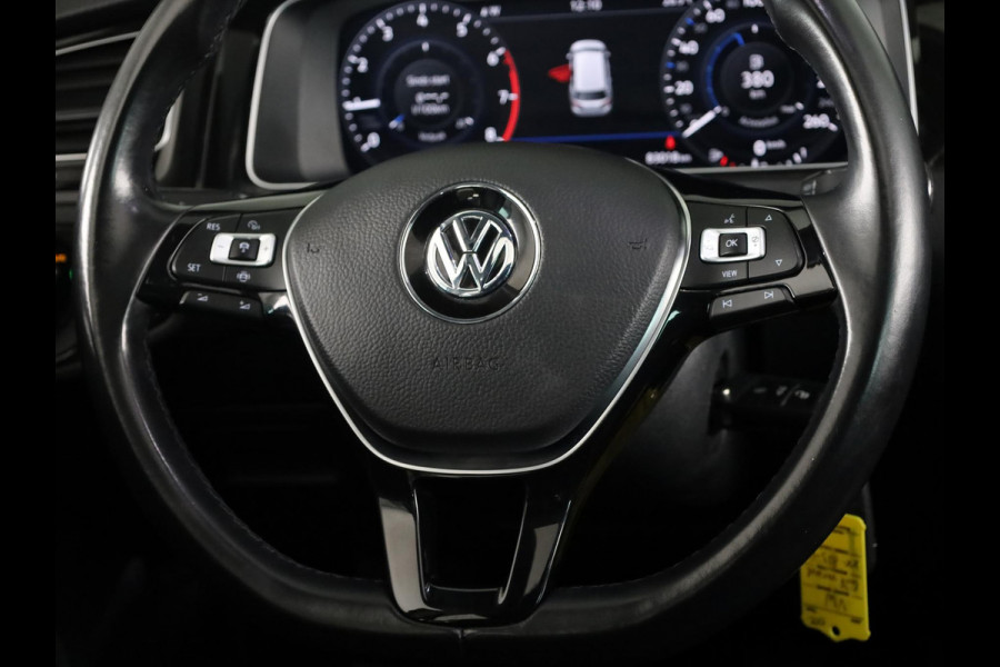 Volkswagen Golf Variant 1.0 TSI Highline 115PK | Panoramadak | Digitaal dashboard | Navigatie | Stoelverwarming
