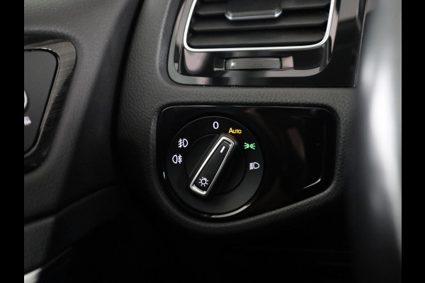 Volkswagen Golf Variant 1.0 TSI Highline 115PK | Panoramadak | Digitaal dashboard | Navigatie | Stoelverwarming