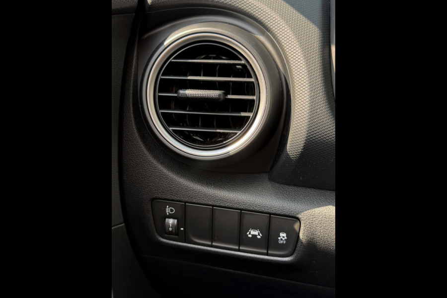Hyundai Kona 1.0 T-GDI i-Drive - Apple CarPlay / Navigatie I Airco I LED I Veiligheid & Comfort pakket I Dealer onderhouden