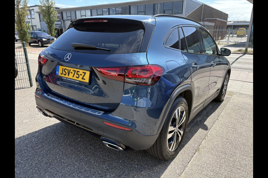 Mercedes-Benz GLA 250 e Hybride | Business Solution Luxery Limited