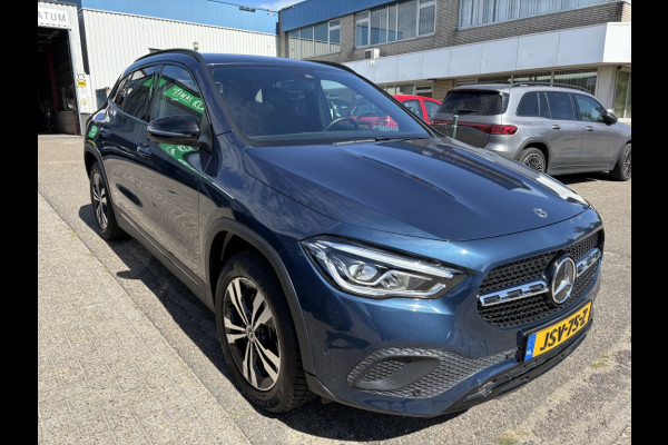 Mercedes-Benz GLA 250 e Hybride | Business Solution Luxery Limited