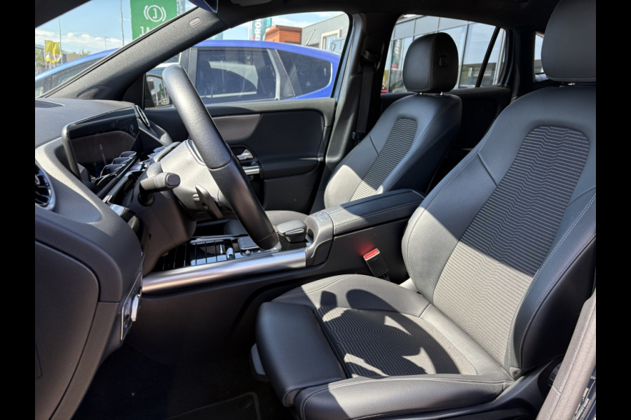 Mercedes-Benz GLA 250 e Hybride | Business Solution Luxery Limited