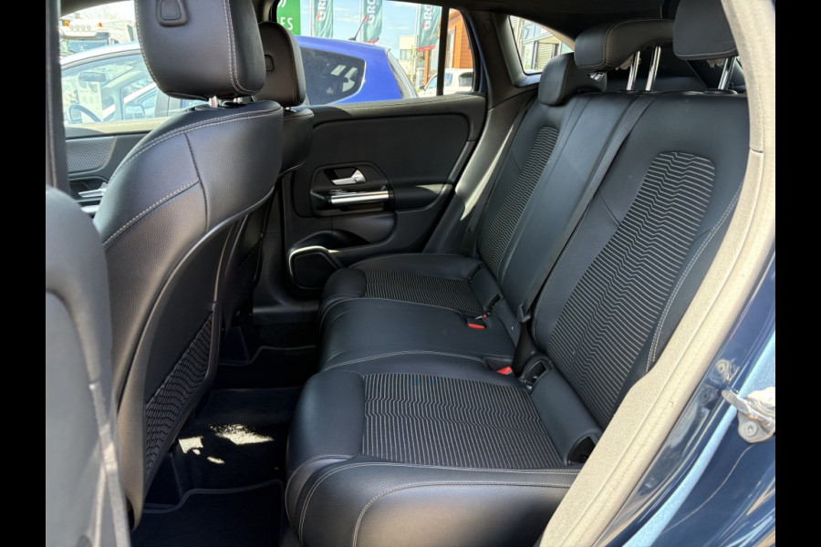Mercedes-Benz GLA 250 e Hybride | Business Solution Luxery Limited