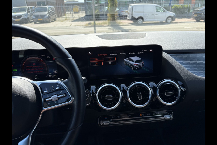 Mercedes-Benz GLA 250 e Hybride | Business Solution Luxery Limited